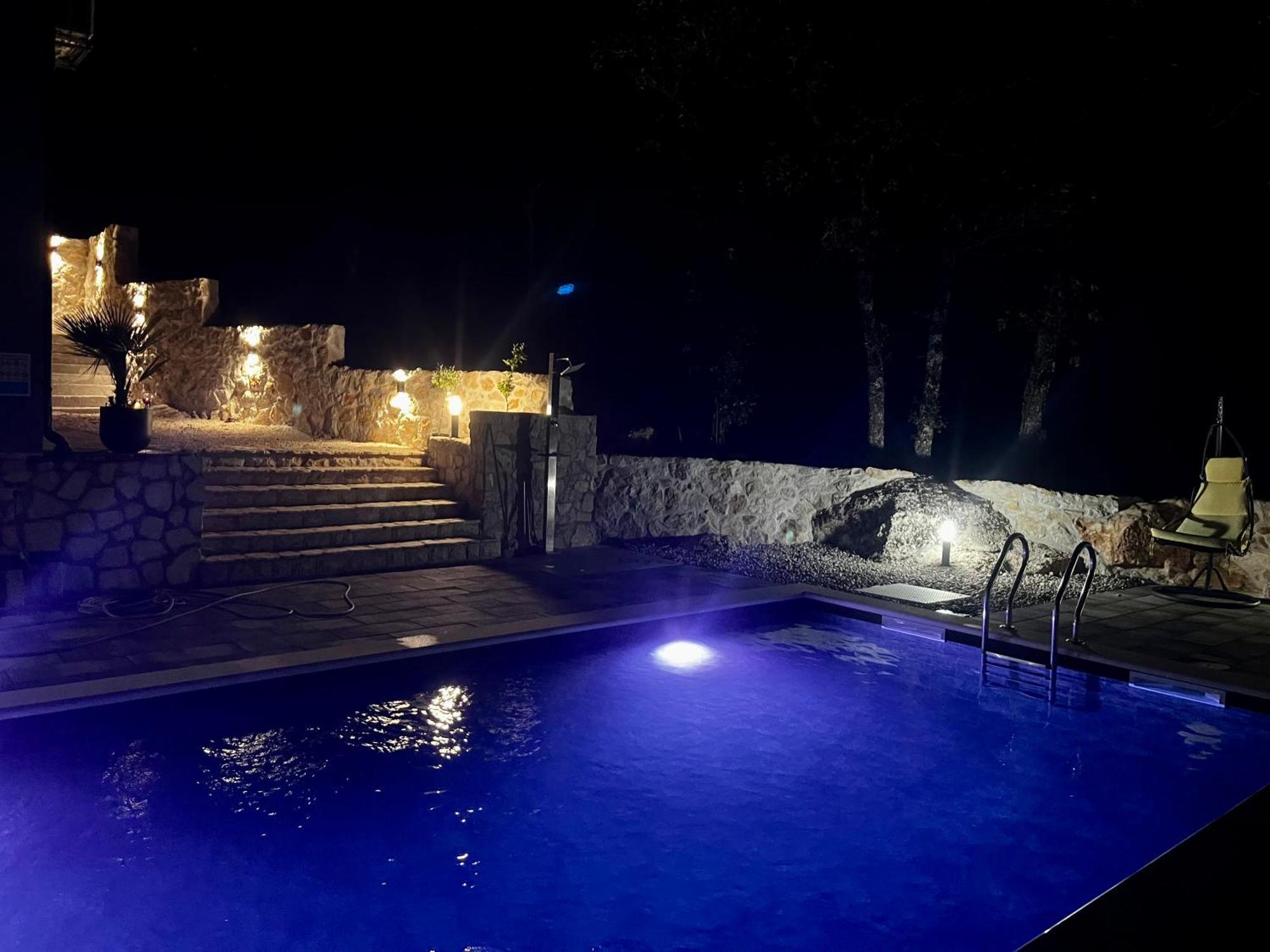 Luxury Villa Andrea Vrzika In Forest Near The Sea Zagvozd Luaran gambar