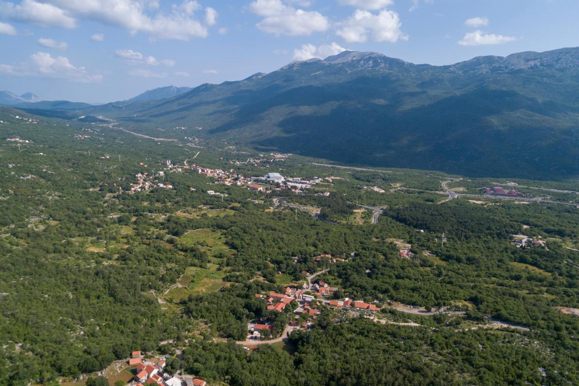 Luxury Villa Andrea Vrzika In Forest Near The Sea Zagvozd Luaran gambar