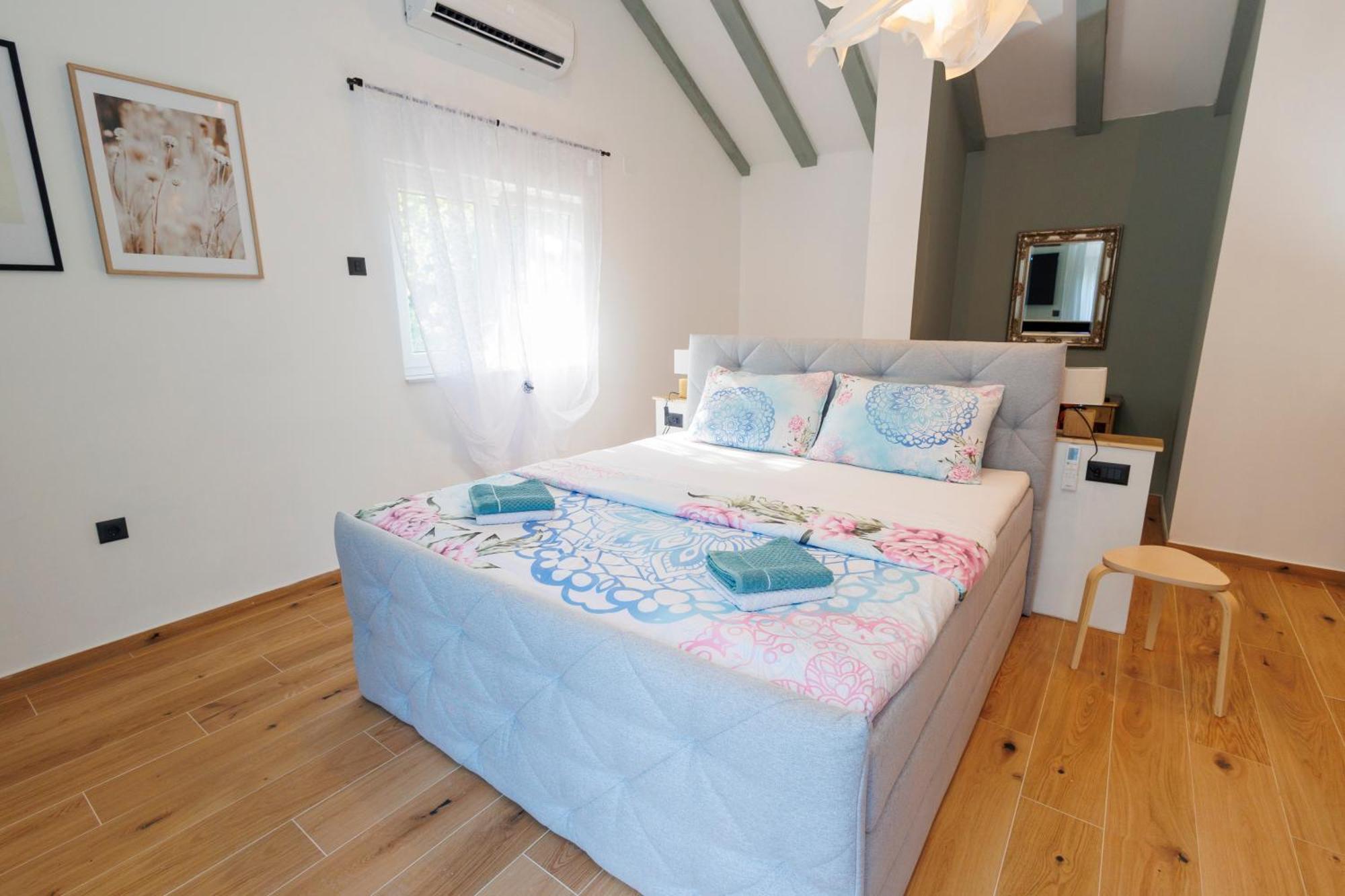 Luxury Villa Andrea Vrzika In Forest Near The Sea Zagvozd Luaran gambar